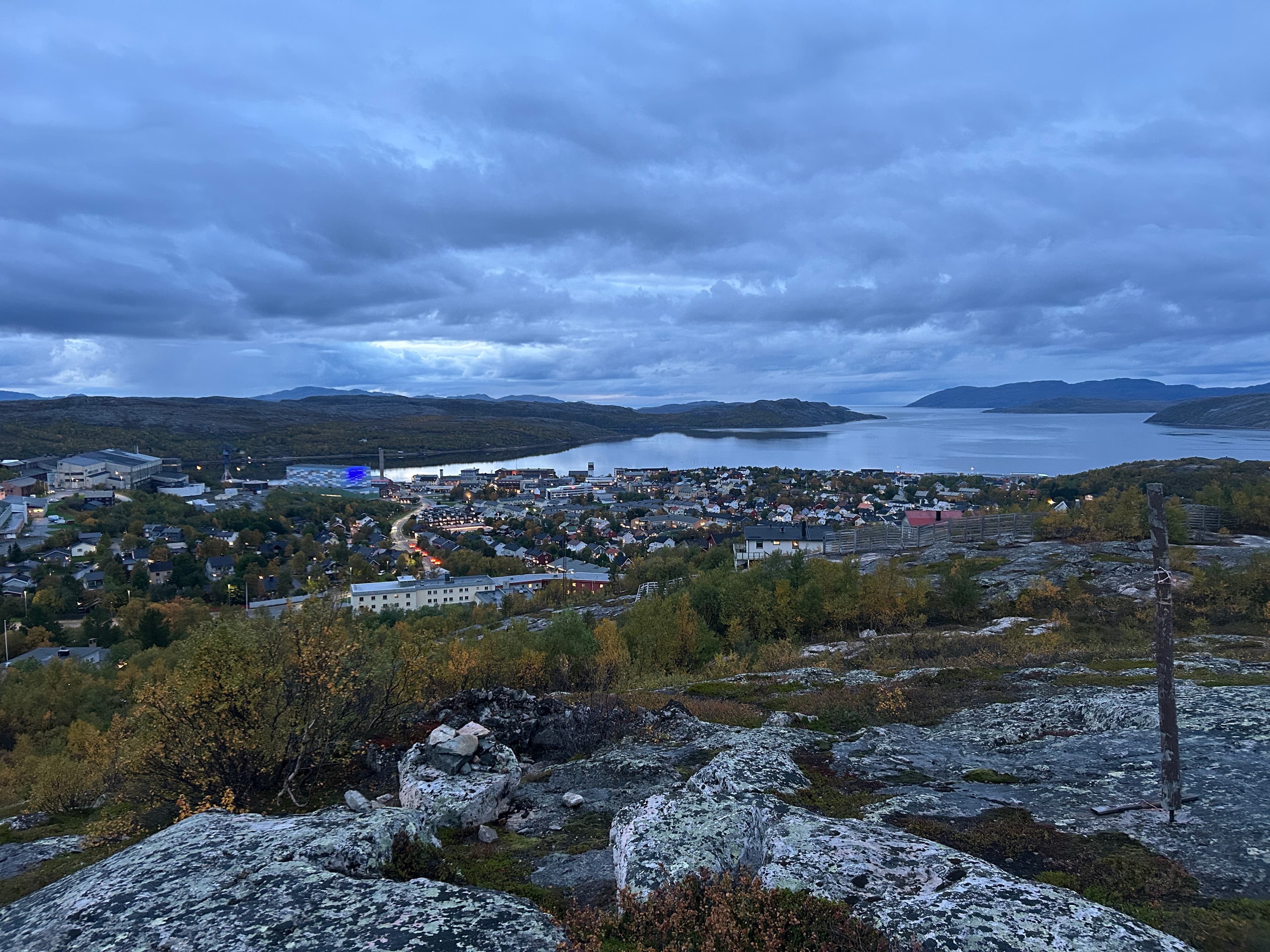Utsikt over Kirkenes og Bøkfjorden